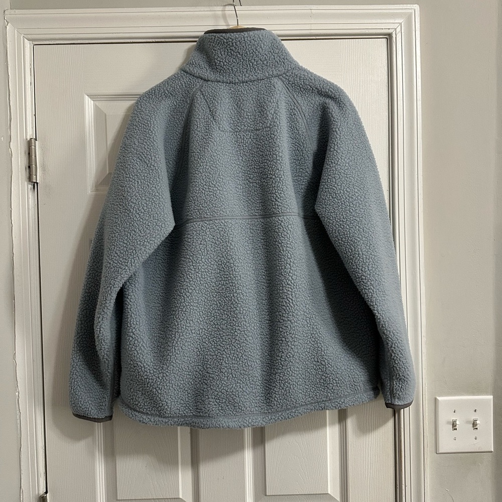 Carhartt Pullover - image 3